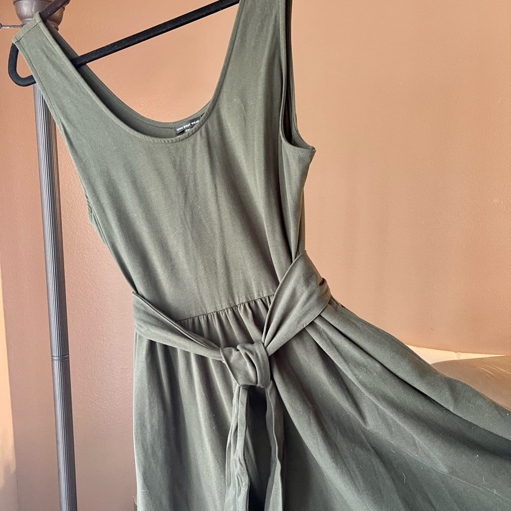 Beautiful super soft Forest green sundress XXL. It has pockets, yay!